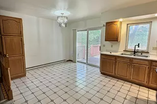 336 Wintergreen Dr, Omro, WI 54963 - Photo 4