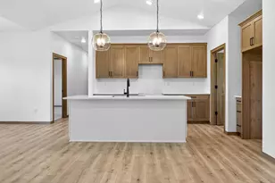 758 Royal Saint Pats Dr, Wrightstown, WI 54180 - Photo 22