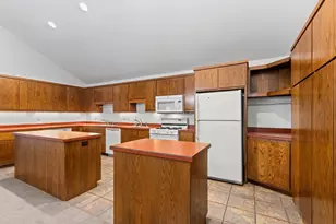 3629 Creekview Rd, Green Bay, WI 54115 - Photo 14