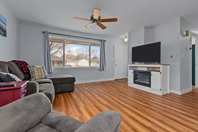 1920 E Frances Street, Appleton, WI 54911 - Photo 10