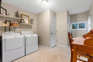 246 W 18th Ave, Oshkosh, WI 54902 - Photo 14