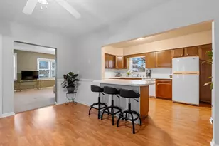 246 W 18th Ave, Oshkosh, WI 54902 - Photo 6