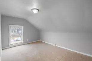 725 N Irwin Ave, Green Bay, WI 54302 - Photo 20