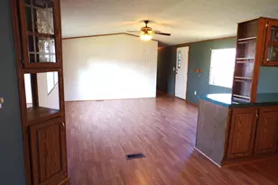 513 Main St, Redgranite, WI 54970 - Photo 6