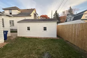 809 Cora St, Green Bay, WI 54303 - Photo 8