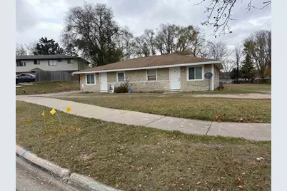 2075 Imperial Lane, Green Bay, WI 54302 - Photo 2