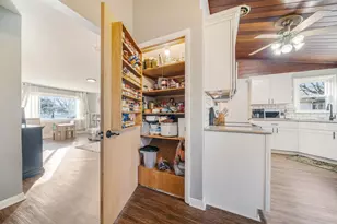 818 W Marquette St, Appleton, WI 54914 - Photo 12