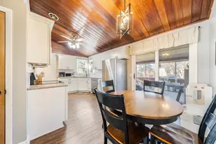 818 W Marquette St, Appleton, WI 54914 - Photo 8