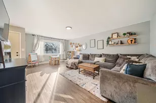 818 W Marquette St, Appleton, WI 54914 - Photo 14