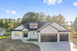 4079 Brussels Wy, Green Bay, WI 54313 - Photo 2