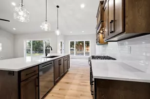 4079 Brussels Wy, Green Bay, WI 54313 - Photo 12