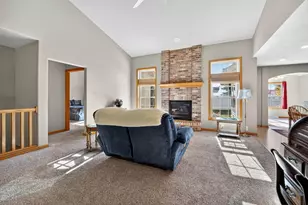 1402 Candlelight Ln #1, Fond du Lac, WI 54935 - Photo 10