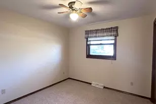 2651 Kenhill Dr, Green Bay, WI 54313 - Photo 20