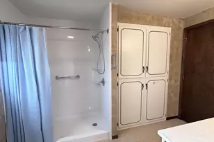 2651 Kenhill Dr, Green Bay, WI 54313 - Photo 14