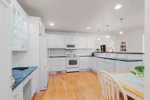 1319 Pond View Cir, De Pere, WI 54115 - Photo 4