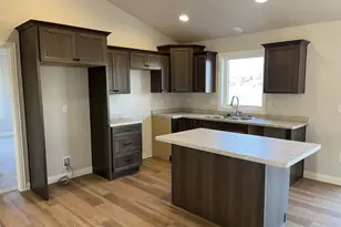 1515 Caroline Dr, New London, WI 54961 - Photo 4