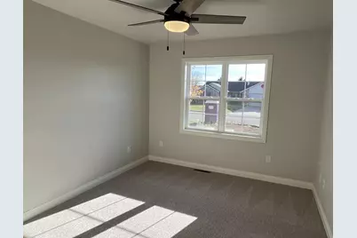 1515 Caroline Drive, New London, WI 54961 - Photo 16