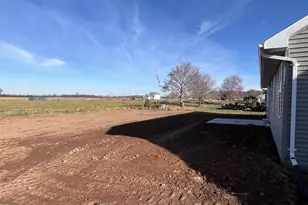 1515 Caroline Dr, New London, WI 54961 - Photo 20