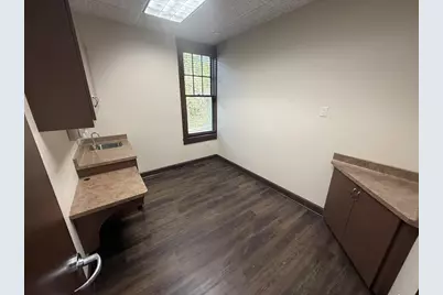 1088 S Main Street, Fond du Lac, WI 54935 - Photo 10