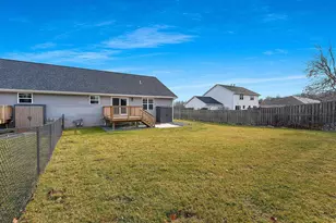 843 Redhawk Dr, Pulaski, WI 54162 - Photo 54