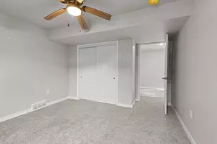 843 Redhawk Dr, Pulaski, WI 54162 - Photo 32