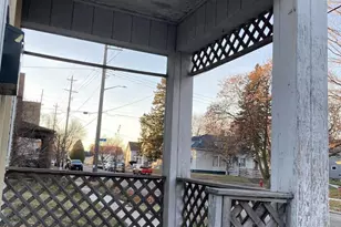 1709 Madison St, Manitowoc, WI 54220 - Photo 12