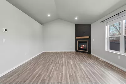 843 Red Hawk Drive, Pulaski, WI 54162 - Photo 8