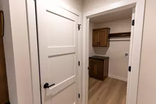 W5836 Edgewood Dr, Menasha, WI 54952 - Photo 12