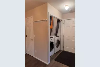 210 Country Side Court #C, Waupaca, WI 54981 - Photo 8