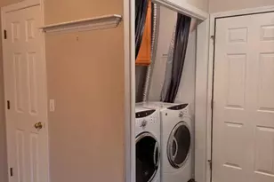 210 Country Side Ct, Waupaca, WI 54981 - Photo 8