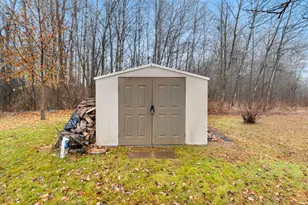 920 Hoffman St, Gresham, WI 54128 - Photo 28