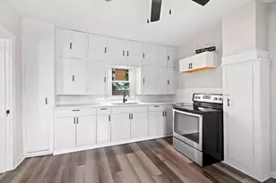 217 Mill St, Oshkosh, WI 54901 - Photo 4