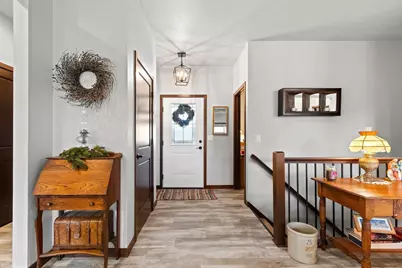 2153 Caroline Court, Neenah, WI 54956 - Photo 10