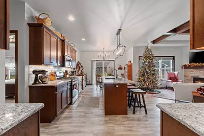 2153 Caroline Court, Neenah, WI 54956 - Photo 18