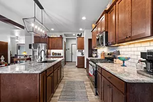 2153 Caroline Ct, Neenah, WI 54956 - Photo 14