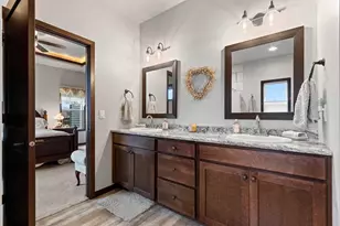 2153 Caroline Ct, Neenah, WI 54956 - Photo 32