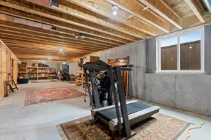 2153 Caroline Ct, Neenah, WI 54956 - Photo 40