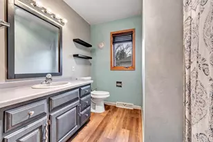 2805 Dewey Decker Dr, Green Bay, WI 54313 - Photo 16