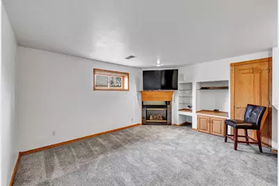 2805 Dewey Decker Drive, Green Bay, WI 54313 - Photo 20