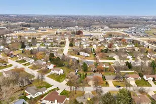 2805 Dewey Decker Dr, Green Bay, WI 54313 - Photo 32