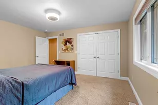 425 Hill Haven Ct, Little Suamico, WI 54141 - Photo 36