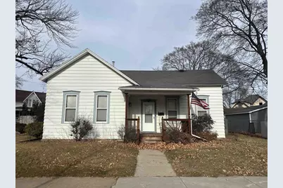1340 Carney Boulevard, Marinette, WI 54143 - Photo 1