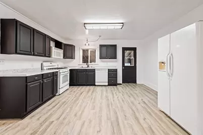 144 Hattie Street, Marinette, WI 54143 - Photo 4