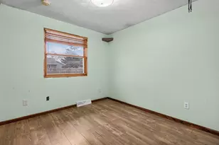 1241 Briarwood Dr, Menasha, WI 54952 - Photo 20