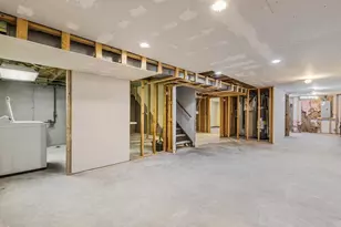 1241 Briarwood Dr, Menasha, WI 54952 - Photo 28