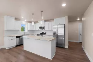 422 4th St, Green Bay, WI 54303 - Photo 30