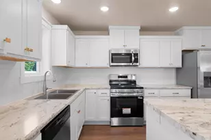 422 4th St, Green Bay, WI 54303 - Photo 36