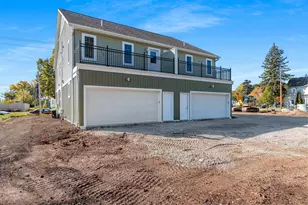 422 4th St, Green Bay, WI 54303 - Photo 24
