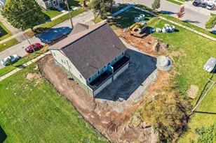 422 4th St, Green Bay, WI 54303 - Photo 10