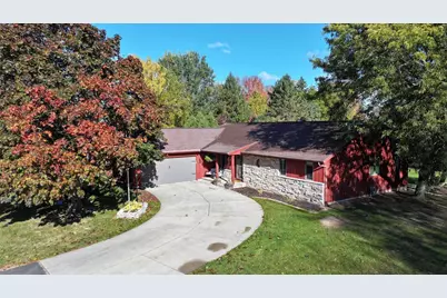 4710 W Sunflower Road, Appleton, WI 54914 - Photo 1